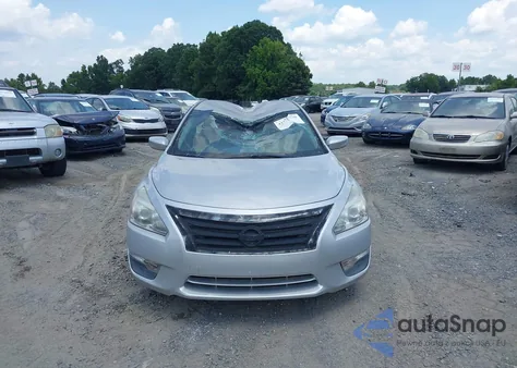 2013 Nissan Altima 2.5 S из США, поврежденный, VIN 1N4AL3AP0DC248221